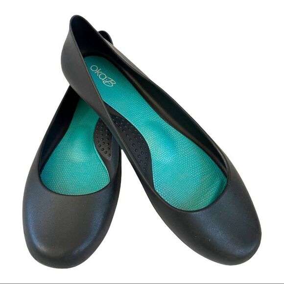 Oka-B Women's Georgia Matte Finish Ballet Flats - Picture 2 of 10